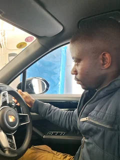 Highly skilled and amp; recommended gardener, general work, driver is looking for a job