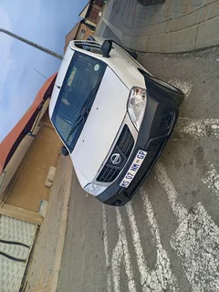 Nissan np200 for sale