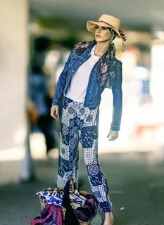 Female mannequin, life like with detachable parts.