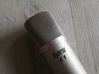Hybrid C1 studio microphone R600 Negotiable