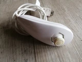 Nintendo Wii nunchuk R50