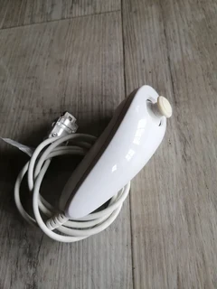 Nintendo Wii nunchuk R50