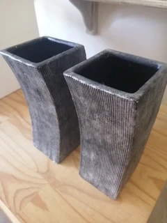 Small Decor Pots R100