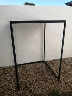 Storage/Display Rack R650 Negotiable