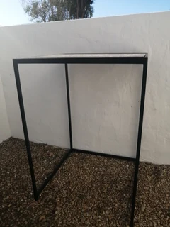 Storage/Display Rack R650 Negotiable