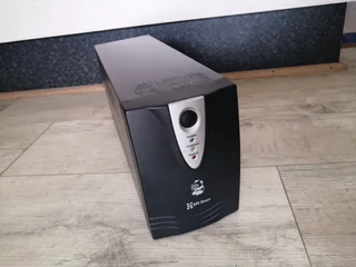 ((READ AD)) UPS For Sale R150