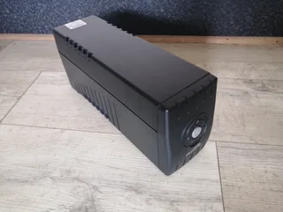 ((Read Ad)) ProLine UPS For Sale R150