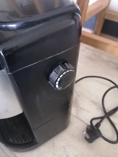 ((Read Ad)) Mellerware coffee machine R200