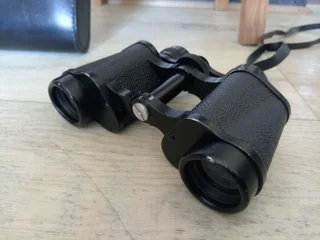 Binoculars In Case R450 Negotiable