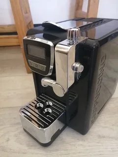 Espresso Coffee Machine R600 Negotiable