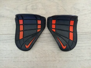 Nike alpha training grips R150