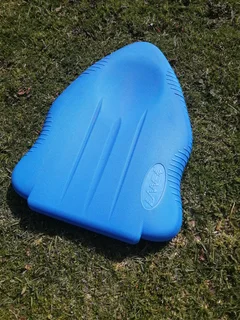 Blue Swimming Kickboard R100