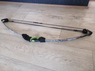 Smack Down Bow R650 Negotiable