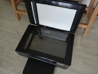 HP Wireless Officejet 6700 Premium Printer R700 Negotiable