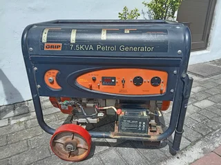 Large Grip 7.5KVA Petrol Generator R3500 Negotiable