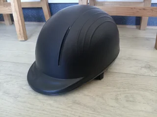 Club Collection Horse Helmet R450 Negotiable