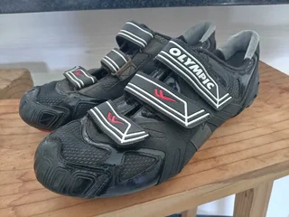 Olympic Cycling Shoes R200