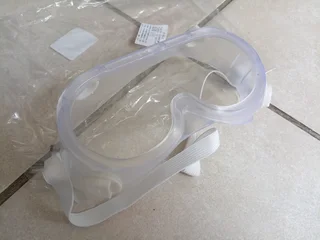 Brand New Protective Goggles R50