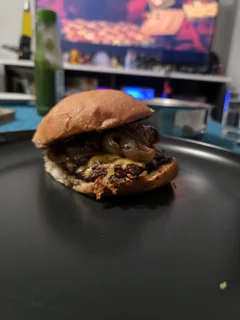 These Are The Best Smash Burgers You&#39;ll Ever Have