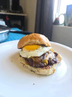 These Are The Best Smash Burgers You&#39;ll Ever Have
