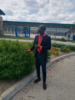 Seeking for a Job as House Cleaning / Gardening