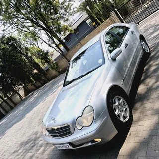Mercedes-Benz C200 Classic