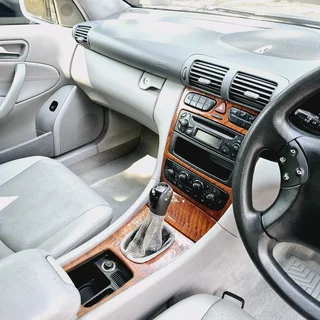 Mercedes-Benz C200 Classic