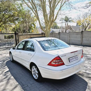 Mercedes-Benz C240 Elegance