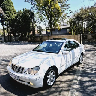 Mercedes-Benz C240 Elegance