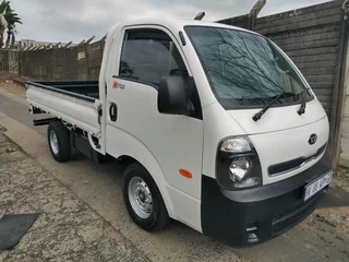 Kia K2.700
