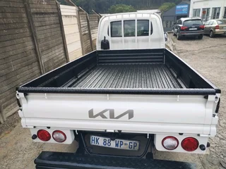 Kia K2.700