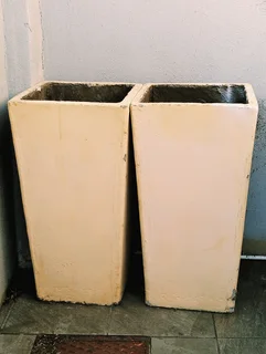 Plant pots