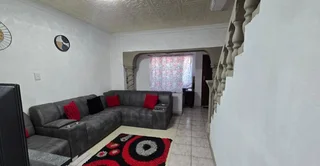 House - Ad posted by Nigel Pillay