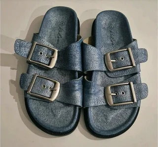 Clothing ( 19 items )