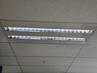 Fluorescent light fittings 1200 x 600mm