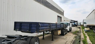 Afrit triaxel dropside trailer