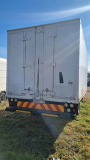 Isuzu 4ton for sale