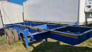 Double axel container trailer