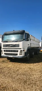 Volvo twin steering water tanker for sale