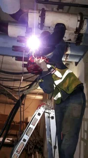 AM LOOKING FOR A JOB AS A  WELDER