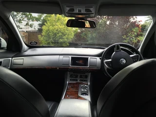 Jaguar Xf Facelift Dashboard And Electronics