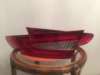 Jaguar Xf Facelift &amp; Prefacelift Tail Lights