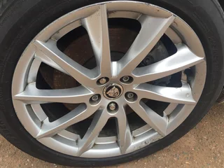 Jaguar OEM Rims 15s, 16s, 17s, 18s, 19s, 20s, 21s, 22s Different Patterns available.