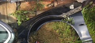 Jaguar Xtype X400 2.1Petrol Front left and Front Right Fenders in good original condition.