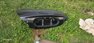 Jaguar Xtype X400 2.1Petrol Rear bootlid with badges in fair condition.