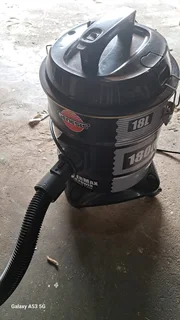 vacuum cleaner