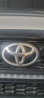 RIDE ON TOYOTA HILUX 12V R6500.00