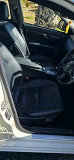 2009 MERCEDES BENZ C180