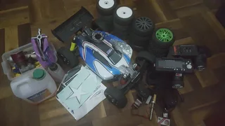 Thunder Tiger EB4 S3 4WD 1/8 Scale RC Nitro Buggy