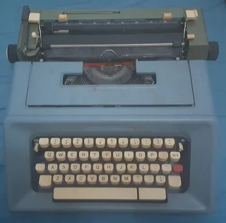 1974-198X Olivetti Studio 46 Typewriter